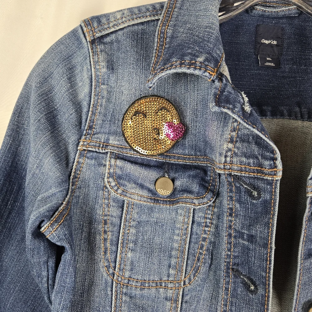 Gap Kids Blue Denim Jean Jacket Girls Size XL With Sequin Emoji Pins
